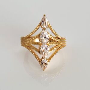 Goshenite Ring in YG Plate SIZE 5